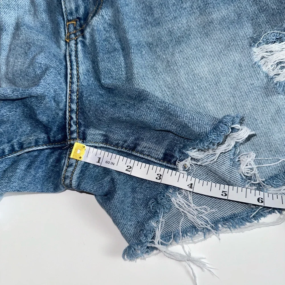 Forever 21 Denim Shorts Women’s Size 29 Blue Distressed Frayed Hem 100% Cotton - Picture 7 of 7